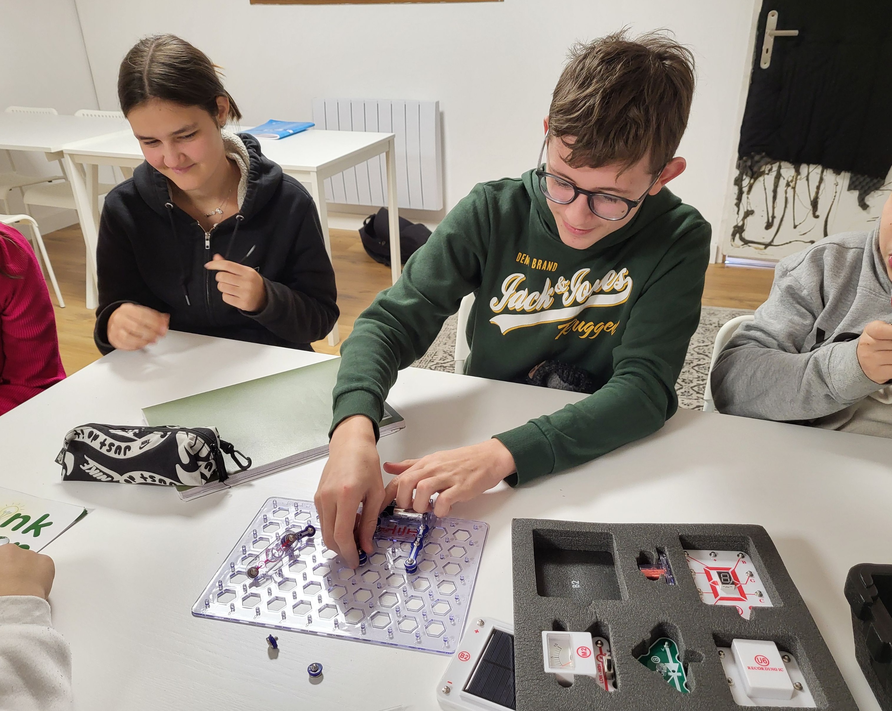 Electricité Collège Montessori Thonon Haute-Savoie